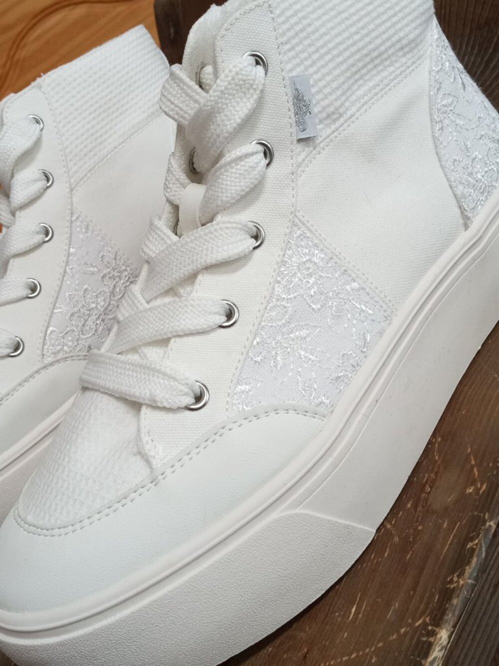 Rocket Dog Women's Size 8.5 Flair White Patchwork Platform Trainers  NEW!
